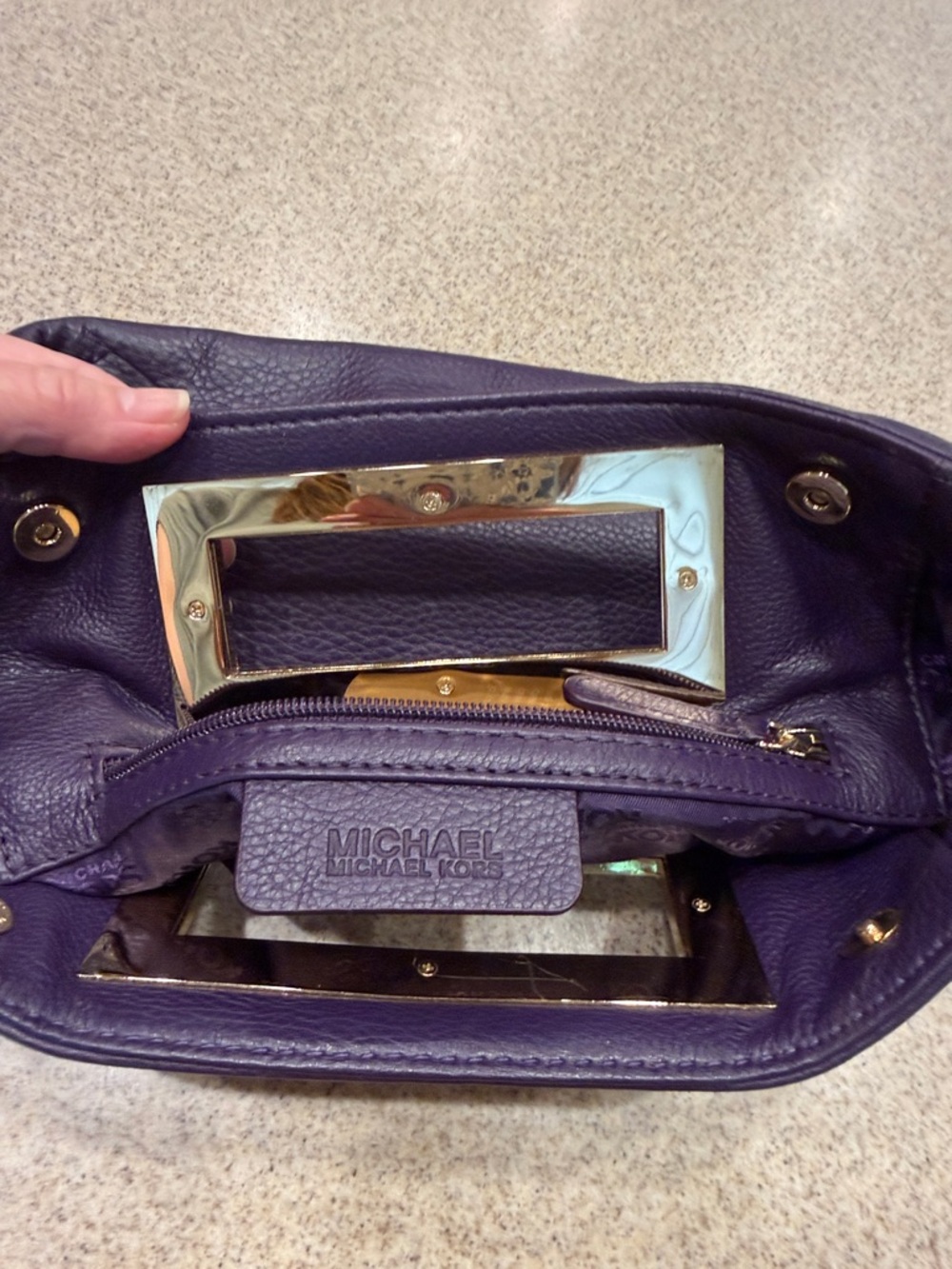 Michael Kors purple Berkeley Leather hand Clutch - Picture 4 of 15